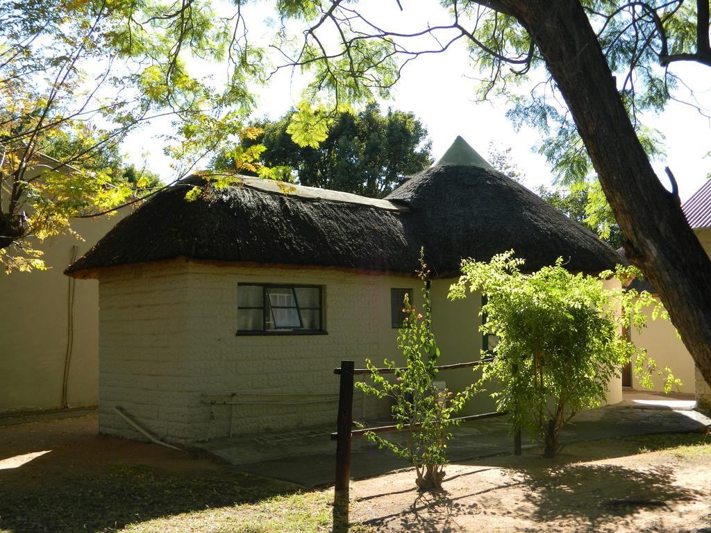 Linga-Longa Otel Bela-Bela Dış mekan fotoğraf