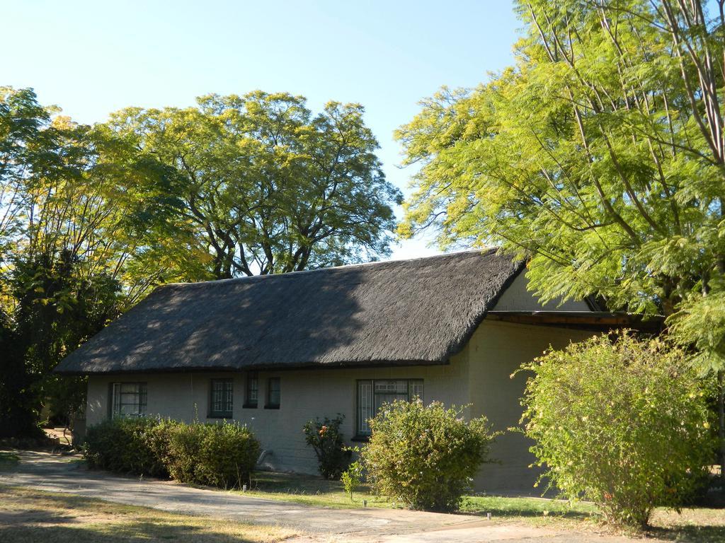 Linga-Longa Otel Bela-Bela Dış mekan fotoğraf