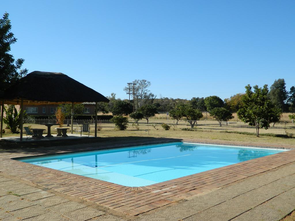 Linga-Longa Otel Bela-Bela Dış mekan fotoğraf